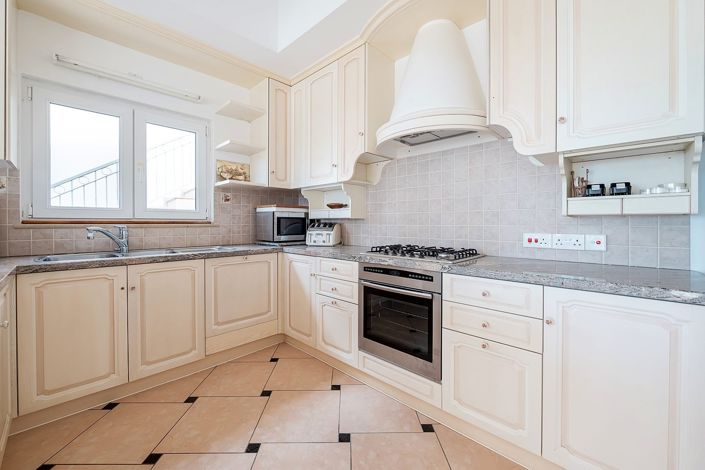 Image No.14-5 Bed Villa for sale