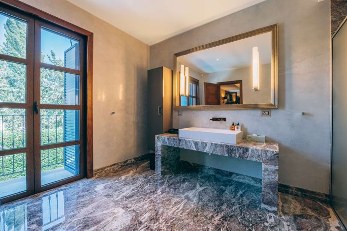 Image No.25-6 Bed Villa for sale