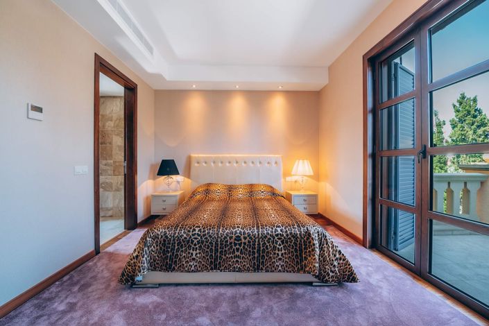 Image No.27-6 Bed Villa for sale