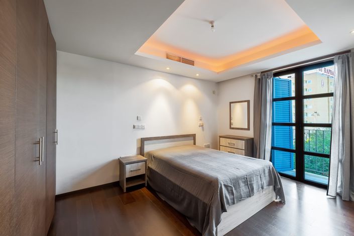 Image No.12-3 Bed Apartment for sale