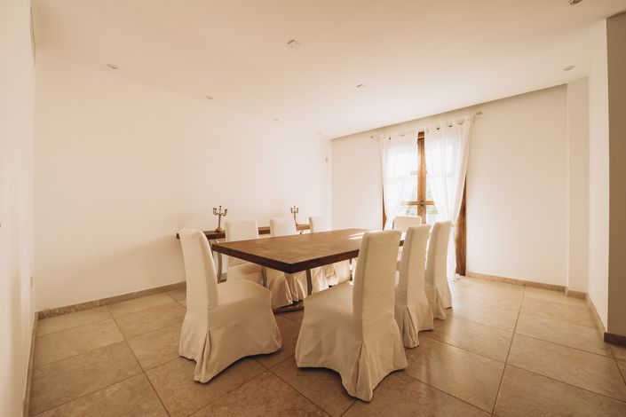 Image No.24-3 Bed Apartment for sale