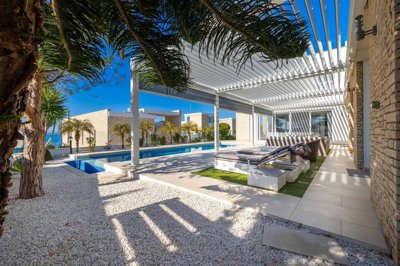 18ad911c-bb3c-4f7d-9fa2-f7affbf1a15d