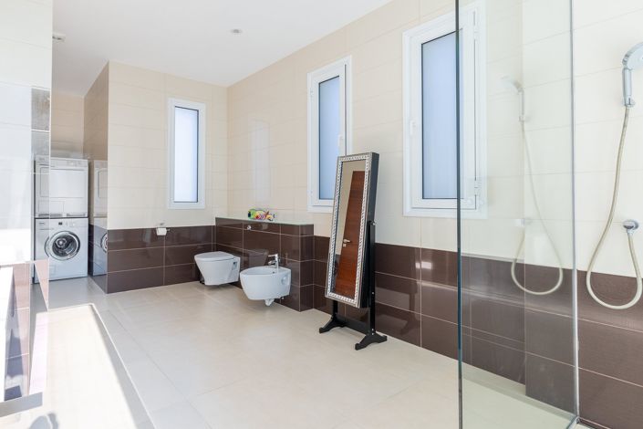 Image No.24-Villa de 4 chambres à vendre à Peyia