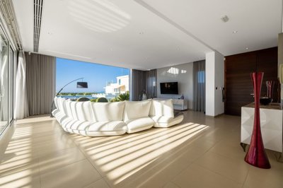 d1ee74e9-8f01-4af3-91e4-e1297727faa7