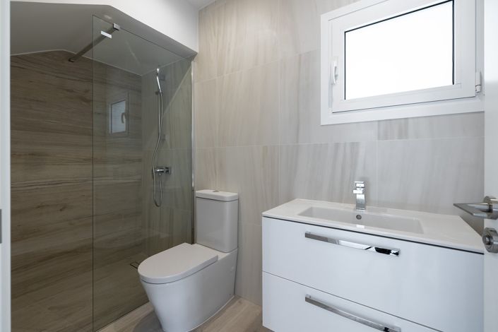 Image No.10-Maison de 4 chambres à vendre à Peyia