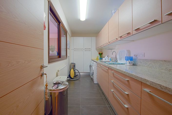 Image No.8-Maison de 5 chambres à vendre à Peyia