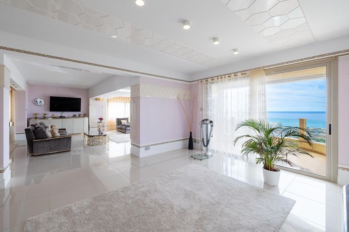 Image No.5-6 Bed Villa for sale