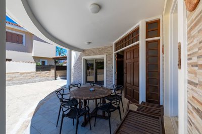 f6eaef7d-f532-407a-a74e-c4c54fce8350