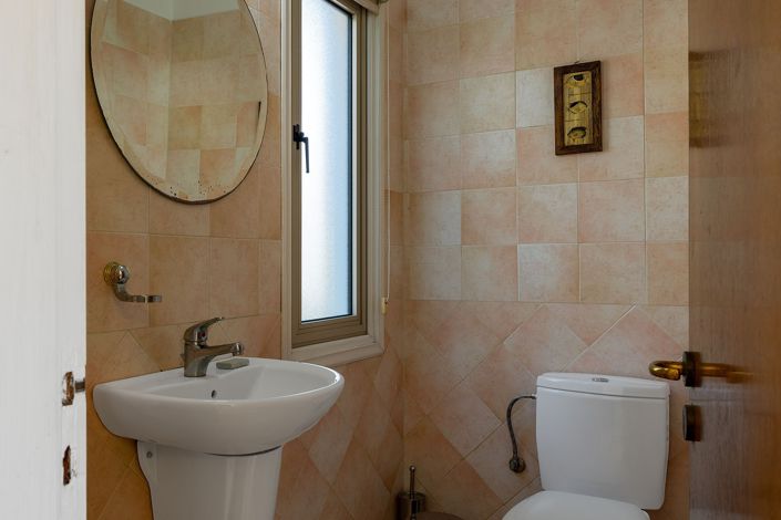 Image No.16-3 Bed House for sale