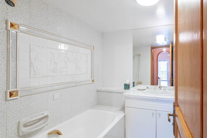 Image No.15-Maison de 4 chambres à vendre à Germasogeia