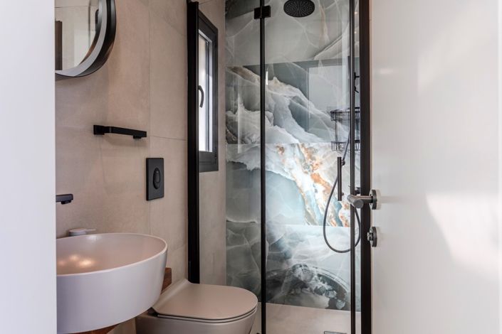 Image No.25-4 Bed House for sale