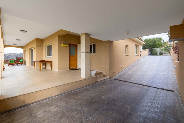 Image No.25-5 Bed House for sale