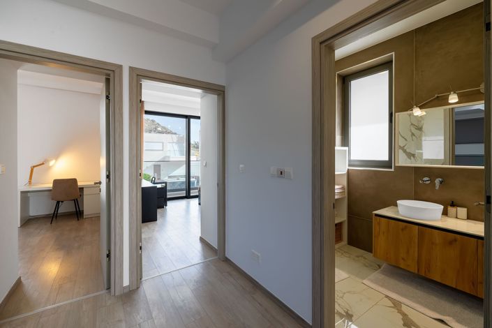 Image No.16-3 Bed House for sale