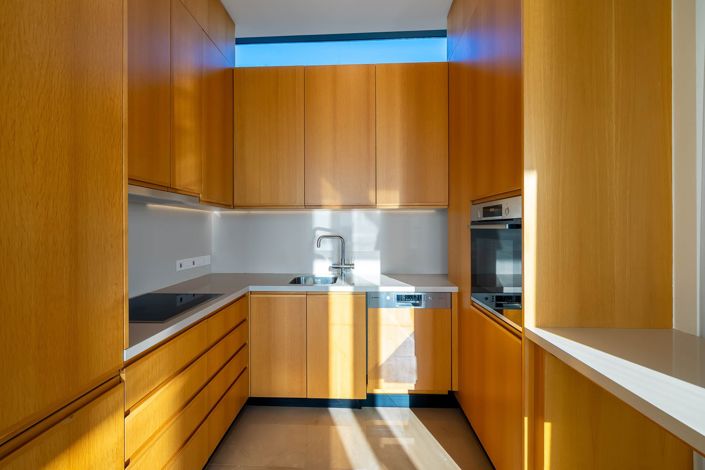 Image No.8-3 Bed House for sale