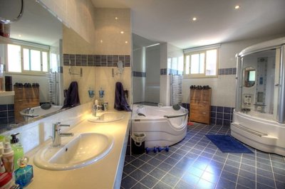 7496629e-e3a2-45e9-9d5b-f368276d5c77