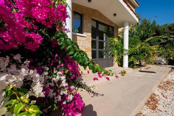 Image No.3-3 Bed Villa for sale