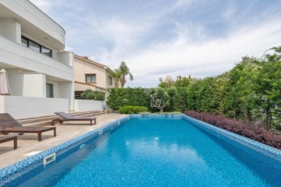 30b15938-47b3-4a41-8220-a647fdca7c53