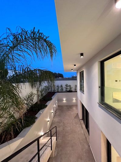 Image No.13-7 Bed Villa for sale