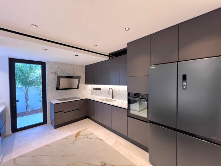 Image No.22-7 Bed Villa for sale