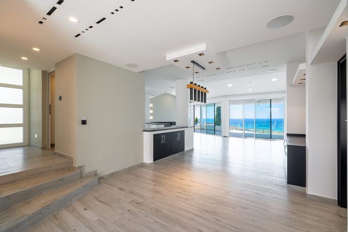 Image No.12-Maison de 5 chambres à vendre à Kissonerga