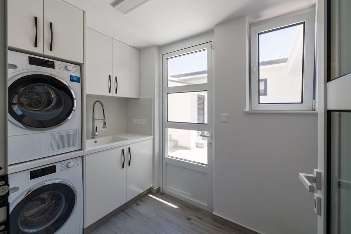 Image No.16-Maison de 5 chambres à vendre à Kissonerga