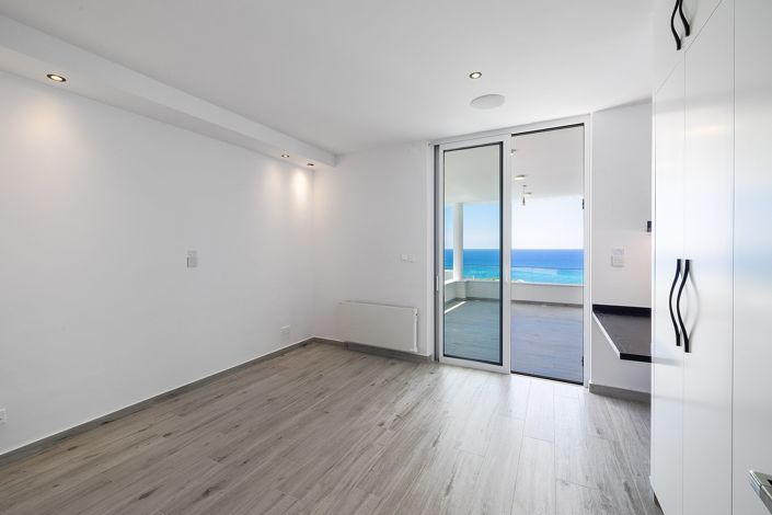 Image No.23-Maison de 5 chambres à vendre à Kissonerga