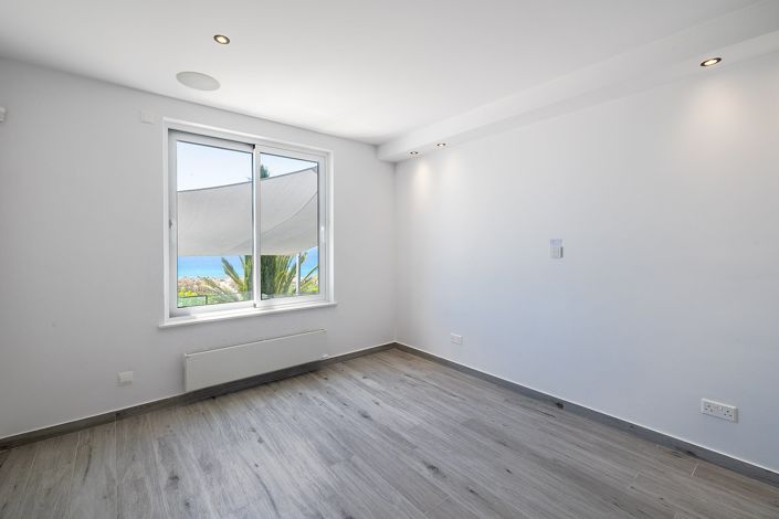 Image No.6-Maison de 5 chambres à vendre à Kissonerga