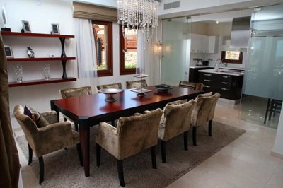 aee44bc3-d953-4afe-b708-6eb1fbef6ddc