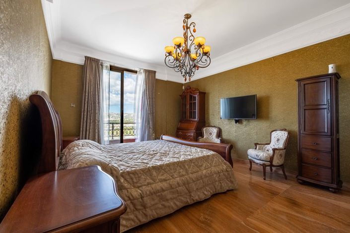 Image No.24-8 Bed Villa for sale