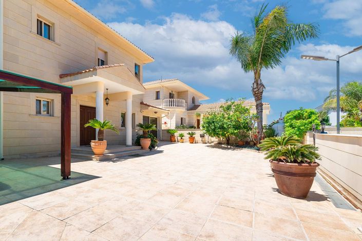 Image No.5-Maison de 4 chambres à vendre à Larnaca