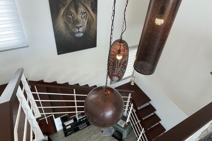 Image No.13-3 Bed House for sale