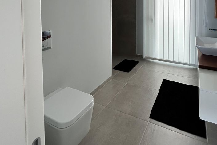 Image No.19-3 Bed House for sale