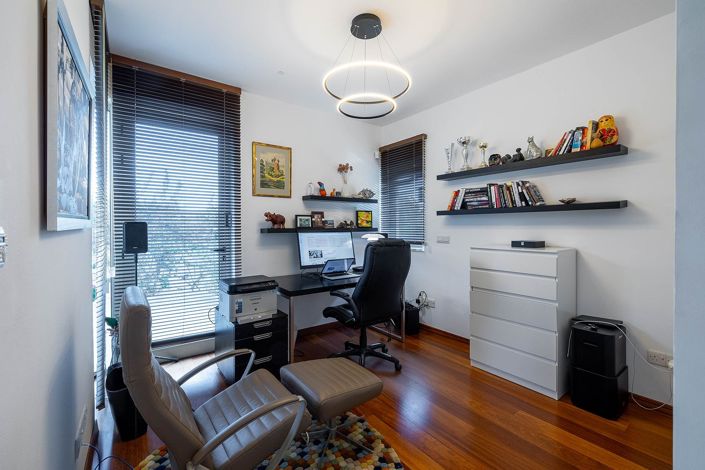 Image No.12-4 Bed Villa for sale