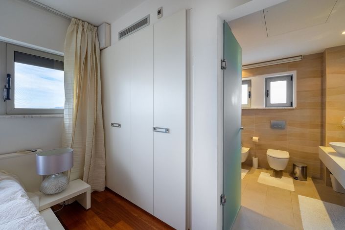 Image No.16-4 Bed Villa for sale