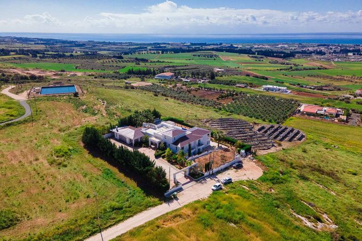 Image No.16-8 Bed Villa for sale