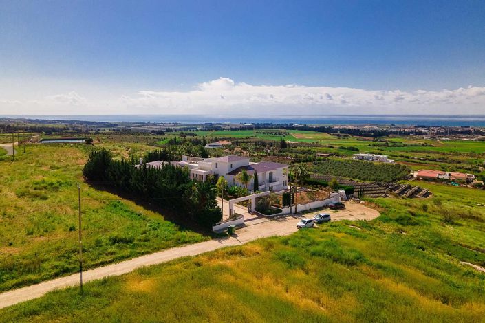 Image No.17-8 Bed Villa for sale