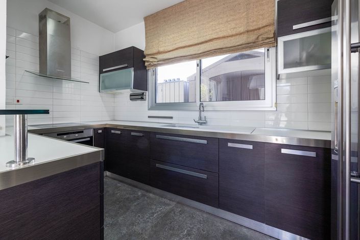 Image No.12-4 Bed House for sale