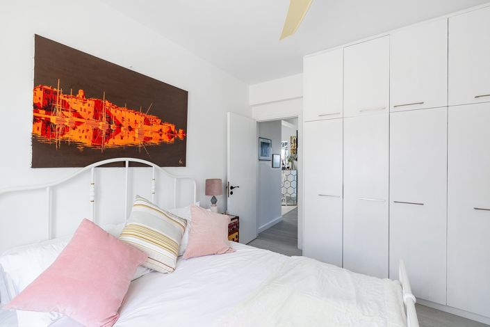 Image No.15-4 Bed House for sale