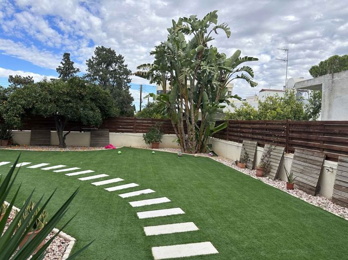 Image No.30-4 Bed House for sale