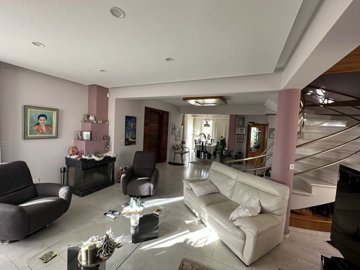 7c9418b0-e2d6-43a7-9c29-bf6b4b414704