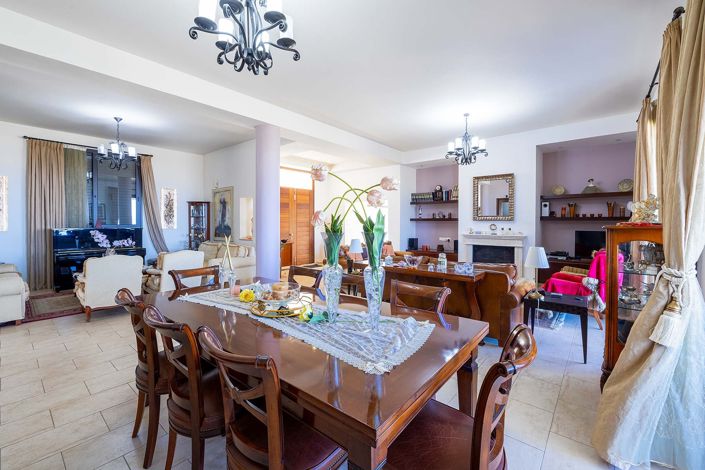 Image No.5-Bungalow de 4 chambres à vendre à Konia