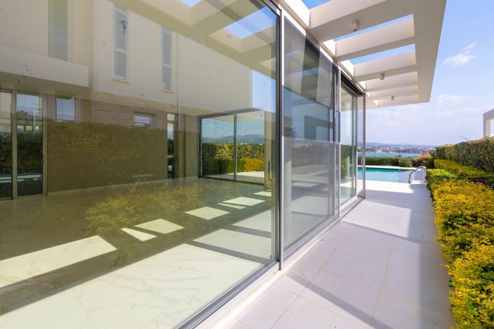 Image No.3-5 Bed House for sale