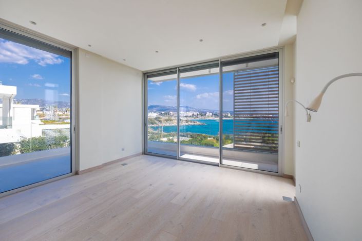 Image No.15-5 Bed House for sale