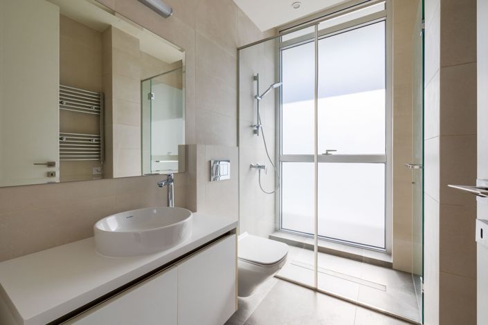 Image No.20-5 Bed House for sale