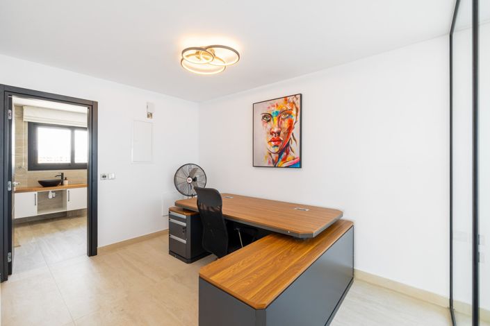 Image No.11-Appartement de 3 chambres à vendre à Limassol