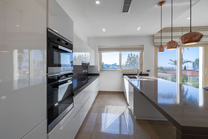 Image No.10-Villa de 5 chambres à vendre à Germasogeia