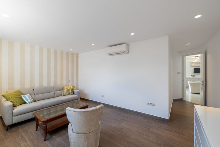 Image No.22-Villa de 5 chambres à vendre à Germasogeia