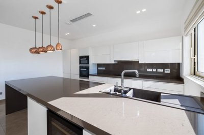 04df27ef-b434-4bb6-a57b-262b1d111609