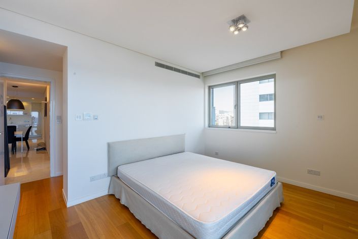 Image No.12-3 Bed Apartment for sale