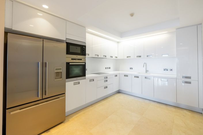 Image No.8-3 Bed Apartment for sale